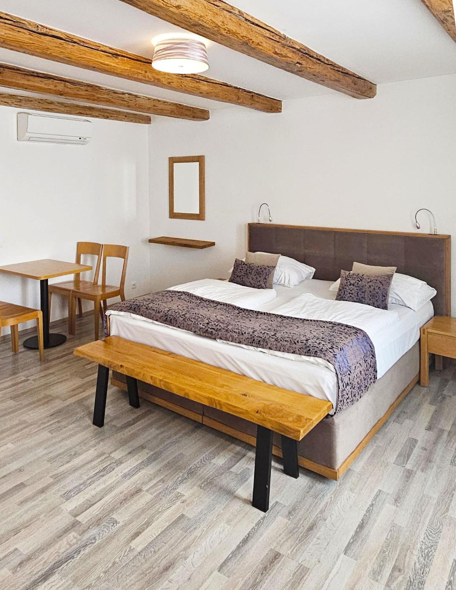 Hotel Karlova Prague - Mostecka 10 St Depandance 外观 照片